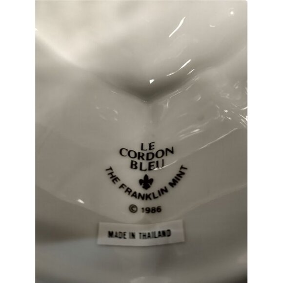 The Franklin Mint Le Cordon Bleu 1986 Lamb & Butterfly Ceramic Wall Plaque - Picture 4 of 5